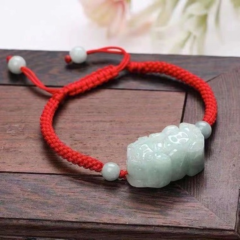 Natural Jadeite A-grade Pixiu  - огляд і ціна Jewelry & Watches Vitopoulos