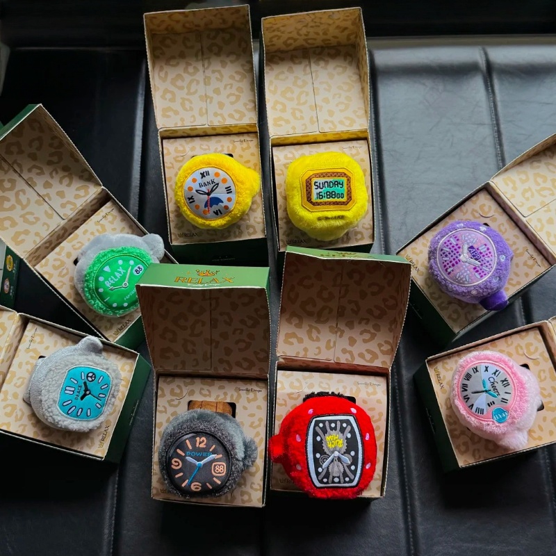 In Stock Pop Sunday Plush Rela - огляд і ціна Jewelry Watches Box