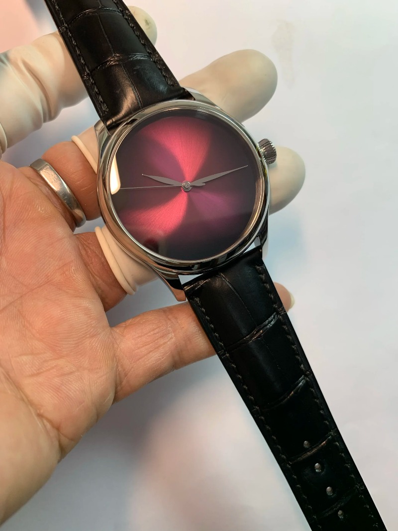 Wordless Book, Swiss Fine Grin - огляд і ціна Jewellery Watch